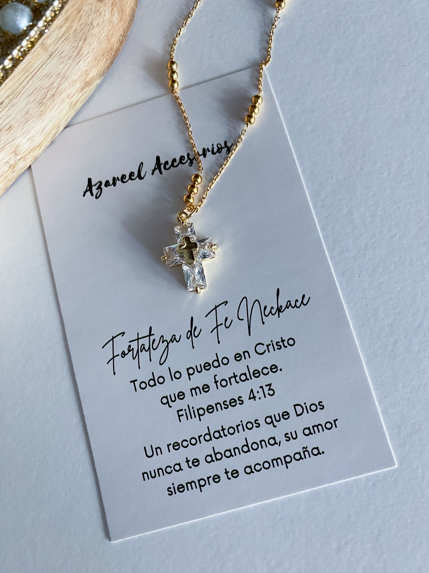 Fortaleza De FE Necklace