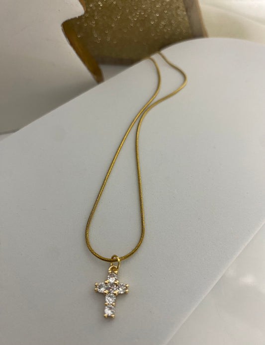 Libia Cross Necklace