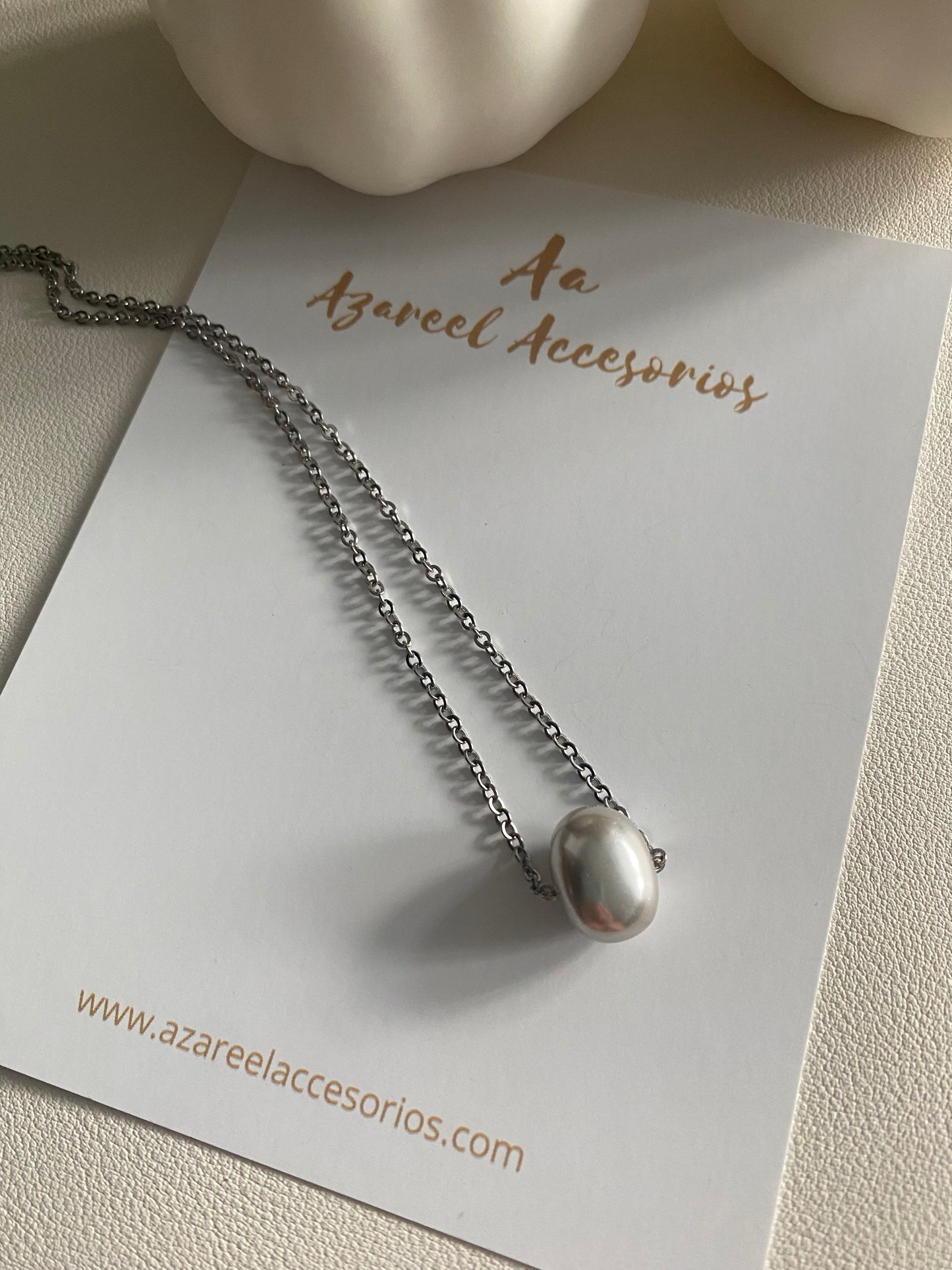 Regina Pearls Necklace