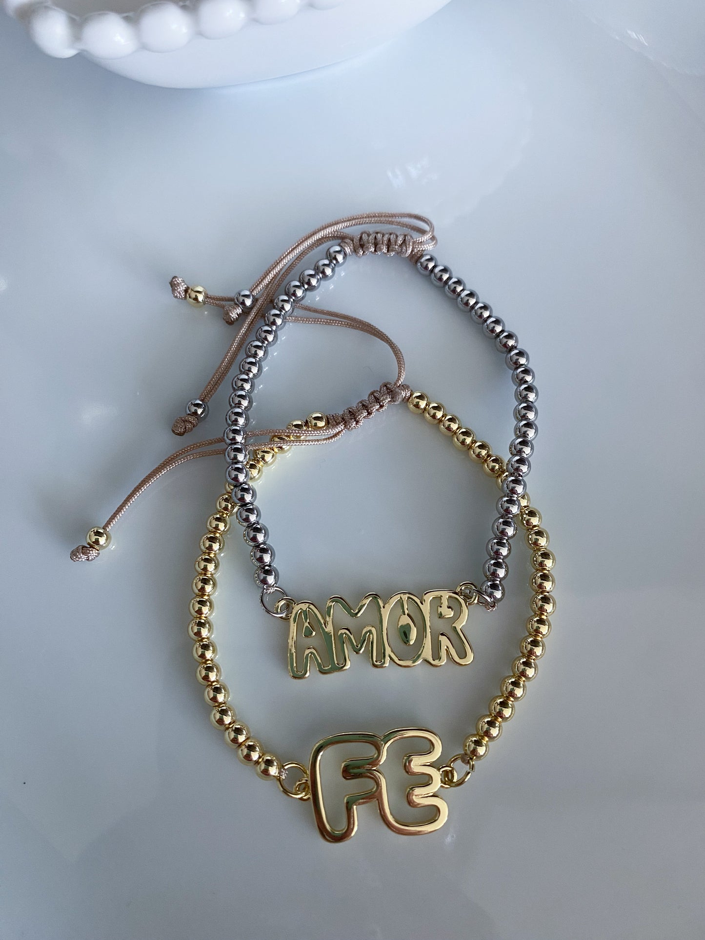 Fe y Amor Inquebrantable Bracelets