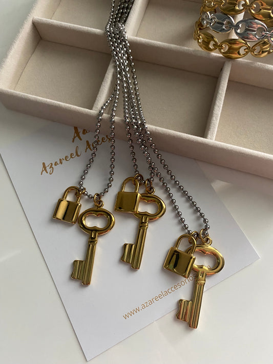 Key And Lock Necklace