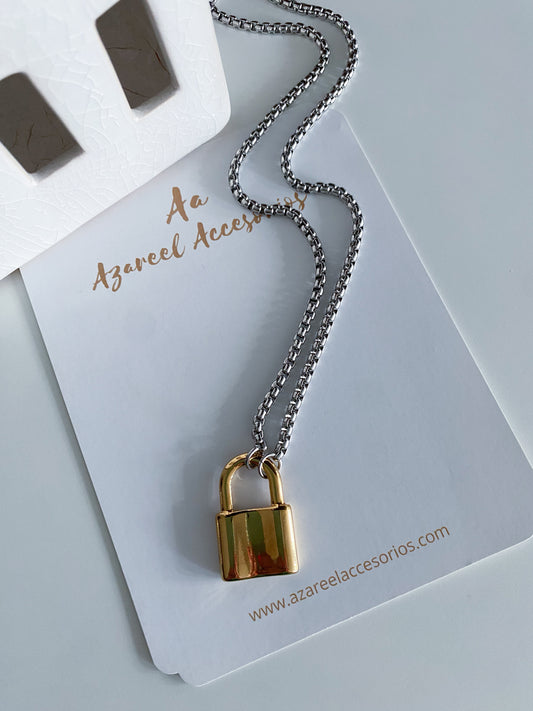 Hera Necklace