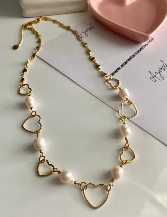 Heart Pearls Necklace